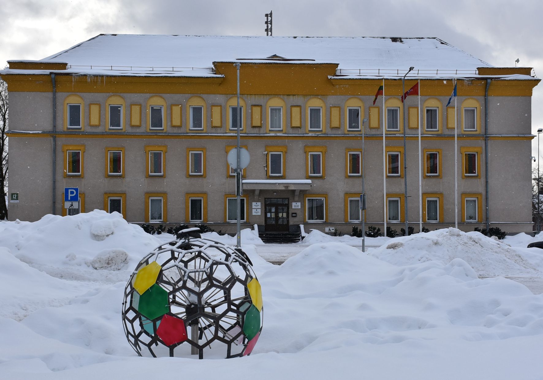 Vasario 16 Papuo&scaron;ta 74