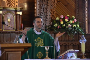 Kun. Ernestas Maslianikas