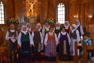 Panočių Folkloro Ansamblis DZIEMEDZIS Ir Dubičių Kultūros Centro Ansamblis LAK&Scaron;TUCIS