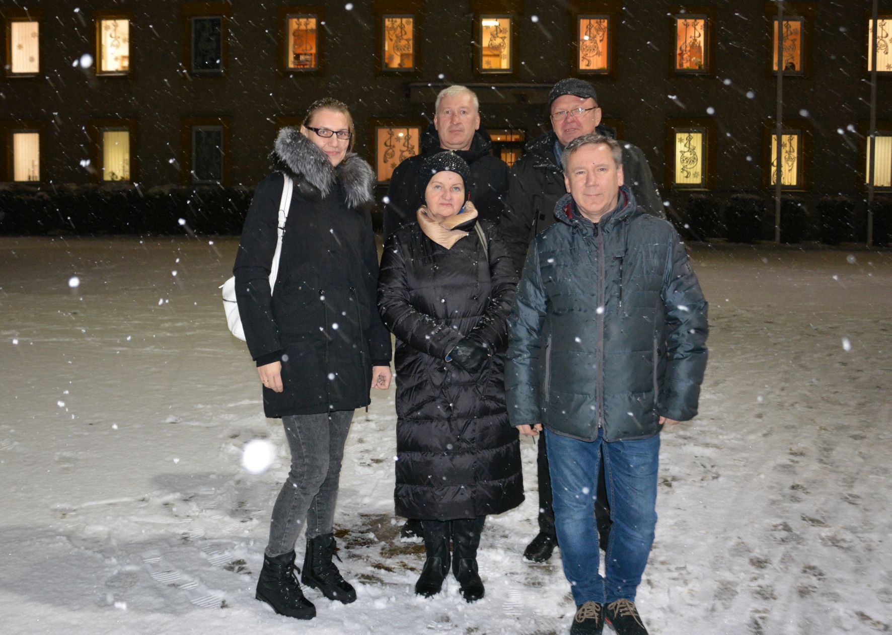 SAVIVALDYBĖS LANGAI1