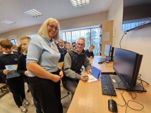 Autografai Ne Tik Vaikams Bet Ir Mokytojai Vilija Latvienei
