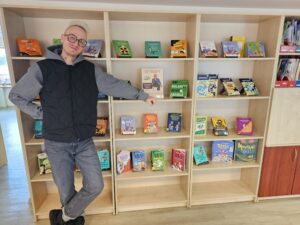 T.Dirgela Bibliotekoje Prie Savo Knygu Parodos